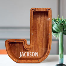 Load image into Gallery viewer, 刻字字母胡桃木存钱罐B2BCBS4497A-B2BCBS4497Z