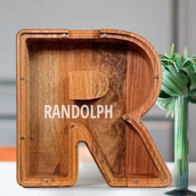 Load image into Gallery viewer, 刻字字母胡桃木存钱罐B2BCBS4497A-B2BCBS4497Z