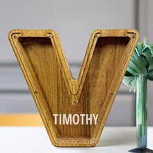 Load image into Gallery viewer, MM-刻字木质存钱罐摆件CBS793A-CBS793Z